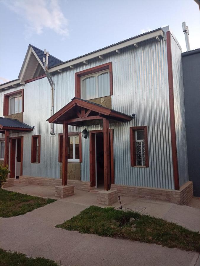 Uaken Cabanas El Calafate Esterno foto