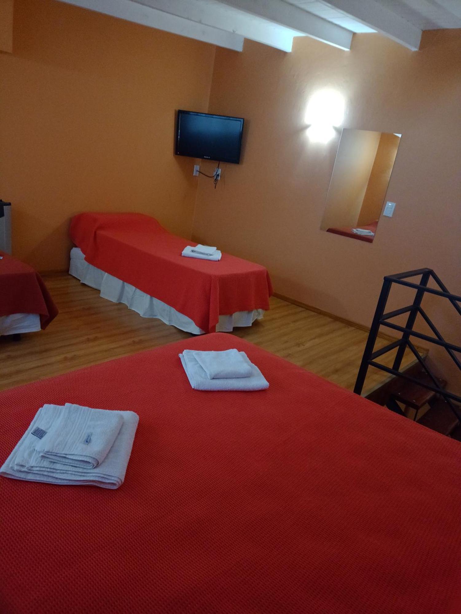 Uaken Cabanas El Calafate Esterno foto